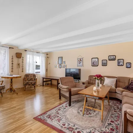 Atlantic Road Seaside Housing Apartment *