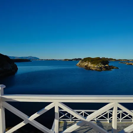Atlantic Road Seaside Housing Litlrossoya
