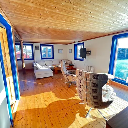 Apartment Atlantic Road Seaside Housing Litlrossoya